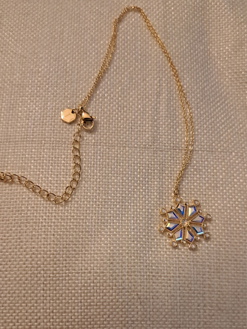 Touchstone Crystal Goolden Snowflake Necklace